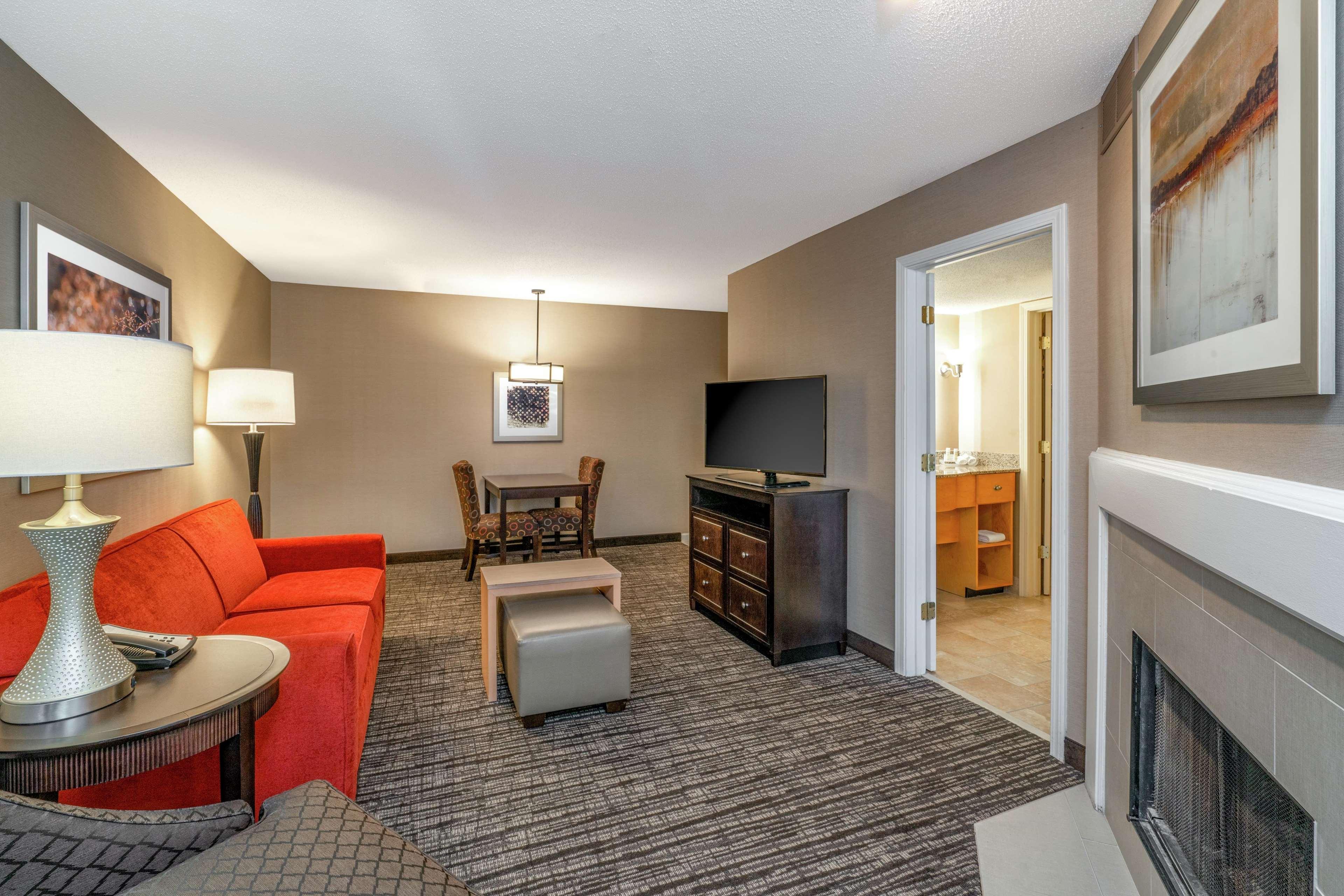 Homewood Suites Lafayette Exterior photo