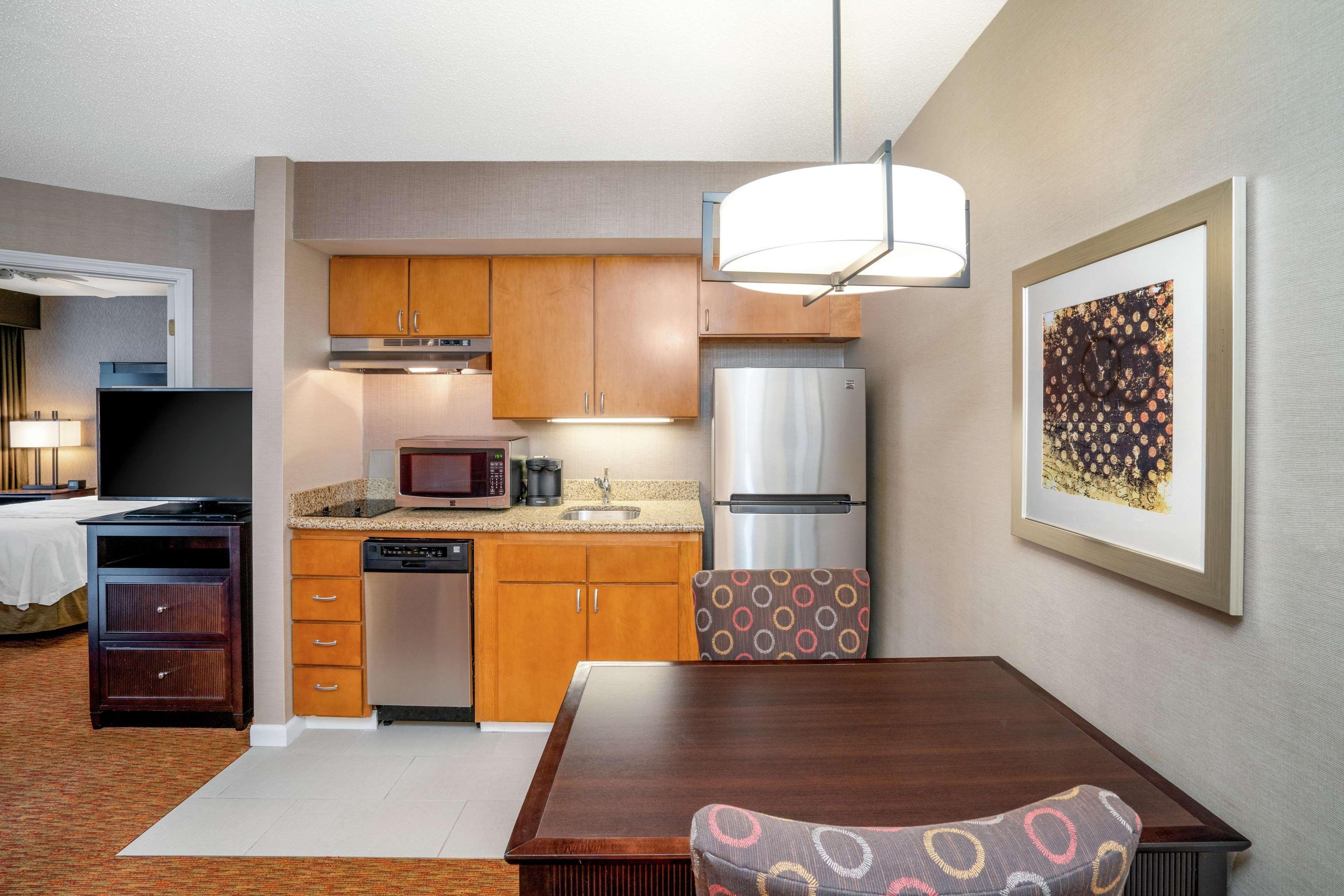 Homewood Suites Lafayette Exterior photo
